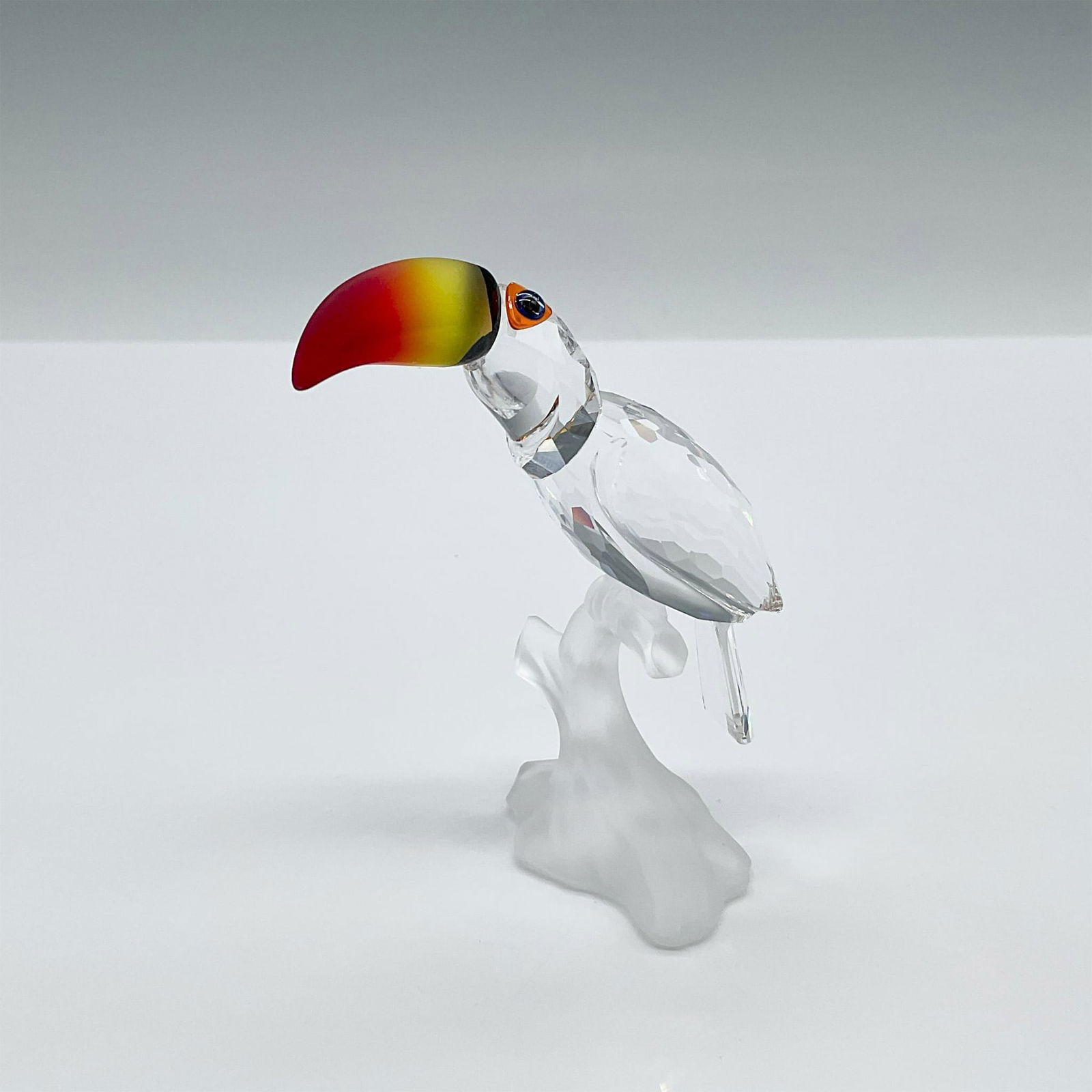 Swarovski Crystal Figurine, Toucan - Color Beak (1 of 6)