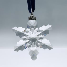 Swarovski Crystal Figurine, 2008 Christmas Ornament
