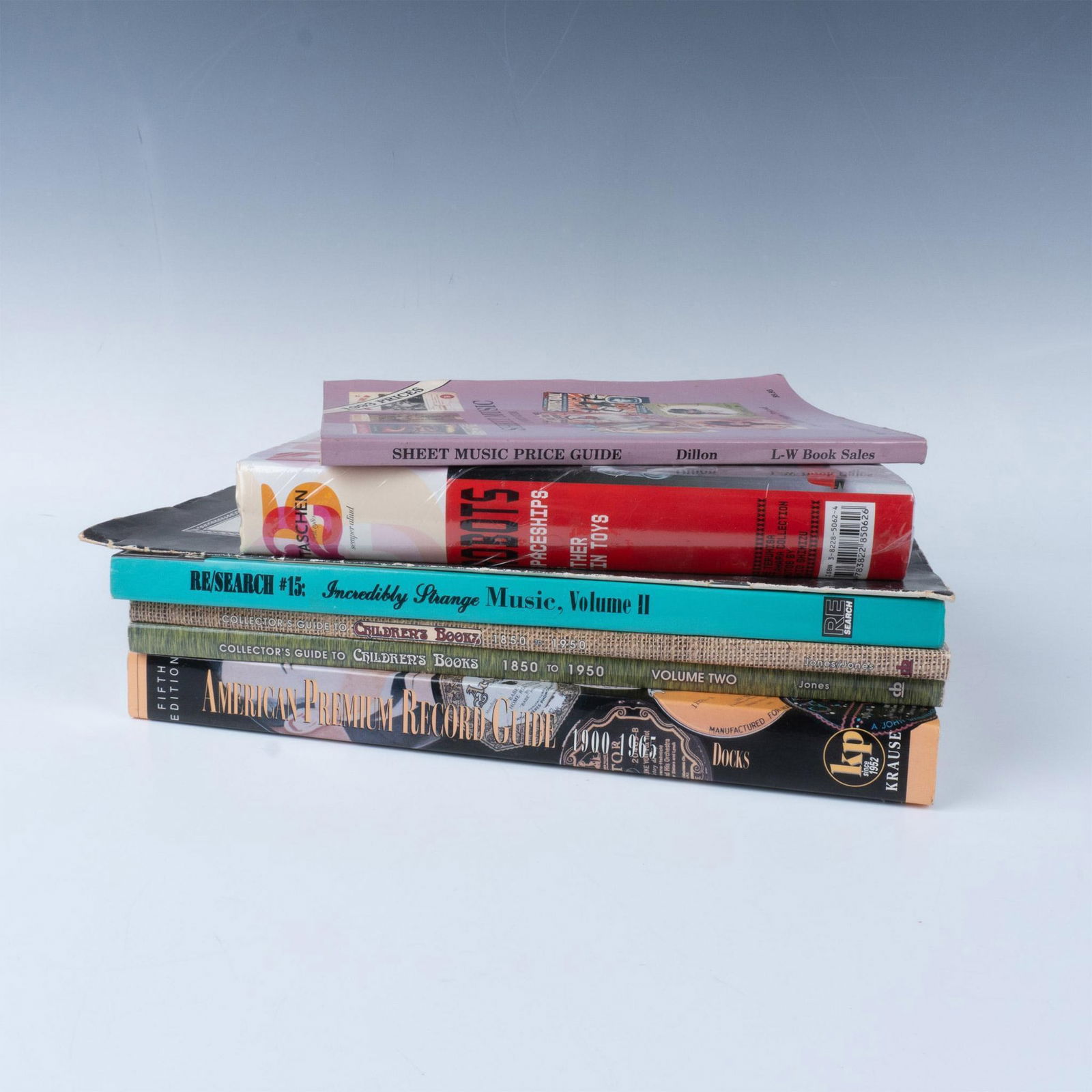 7pc Collector Guides, Children's Books, Music, Toys (1 of 3)