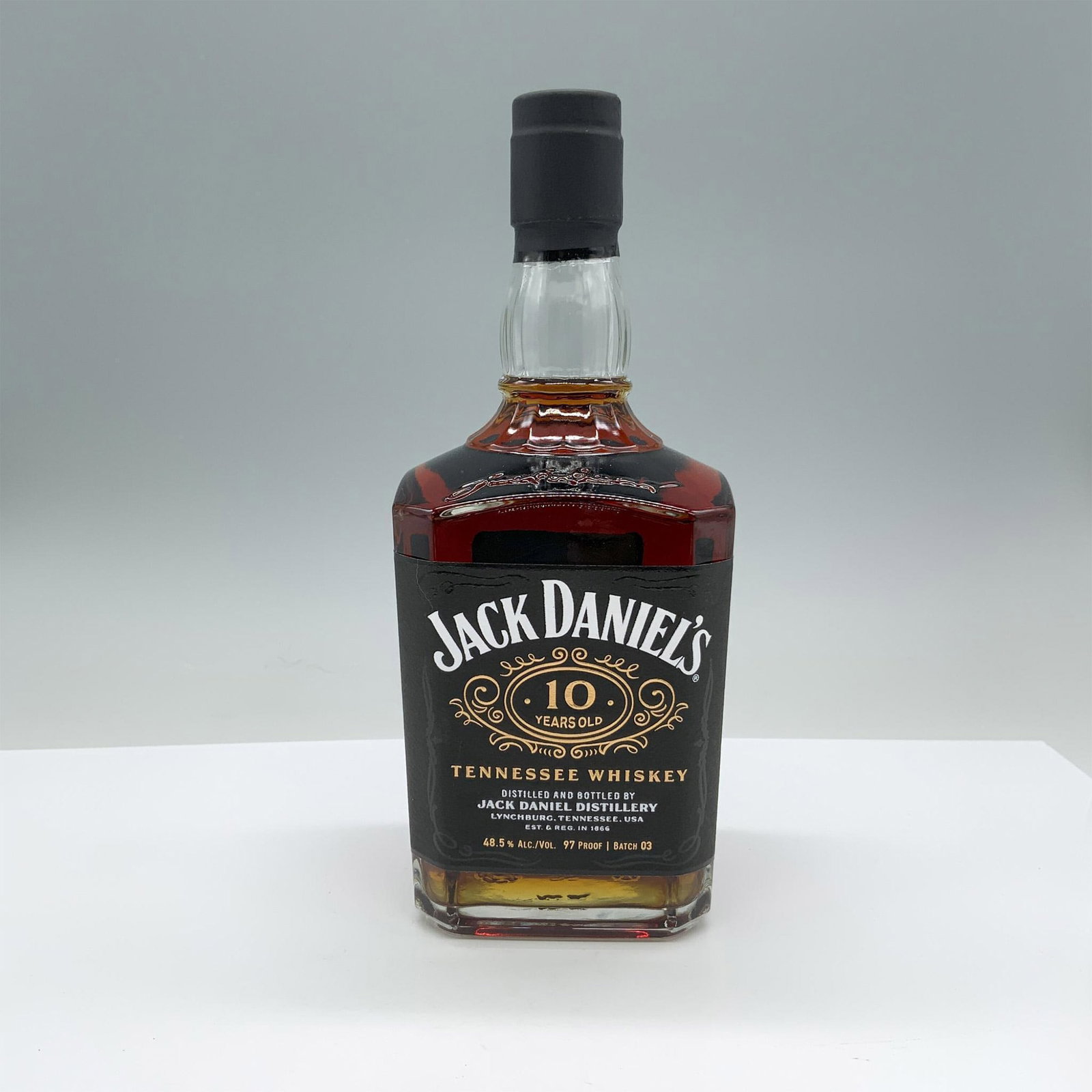 Jack Daniel's 10 Year Tennessee Whiskey (1 of 3)
