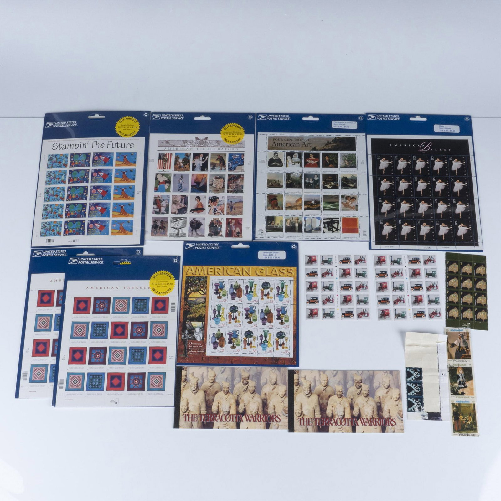 14pc USA and UAE Arts and Antiques Postal Stamps (1 of 9)