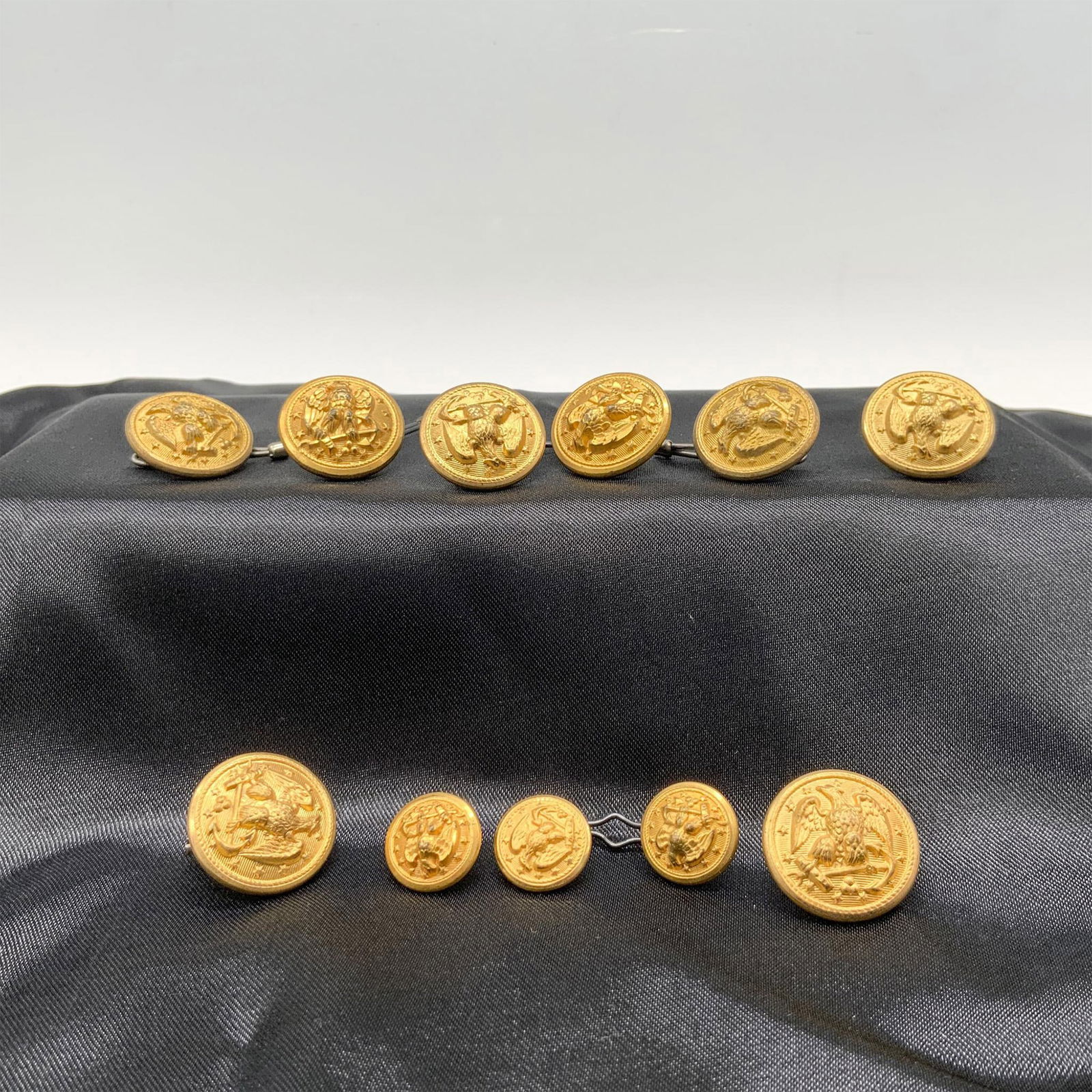 11pc US Navy Military Buttons (1 of 3)