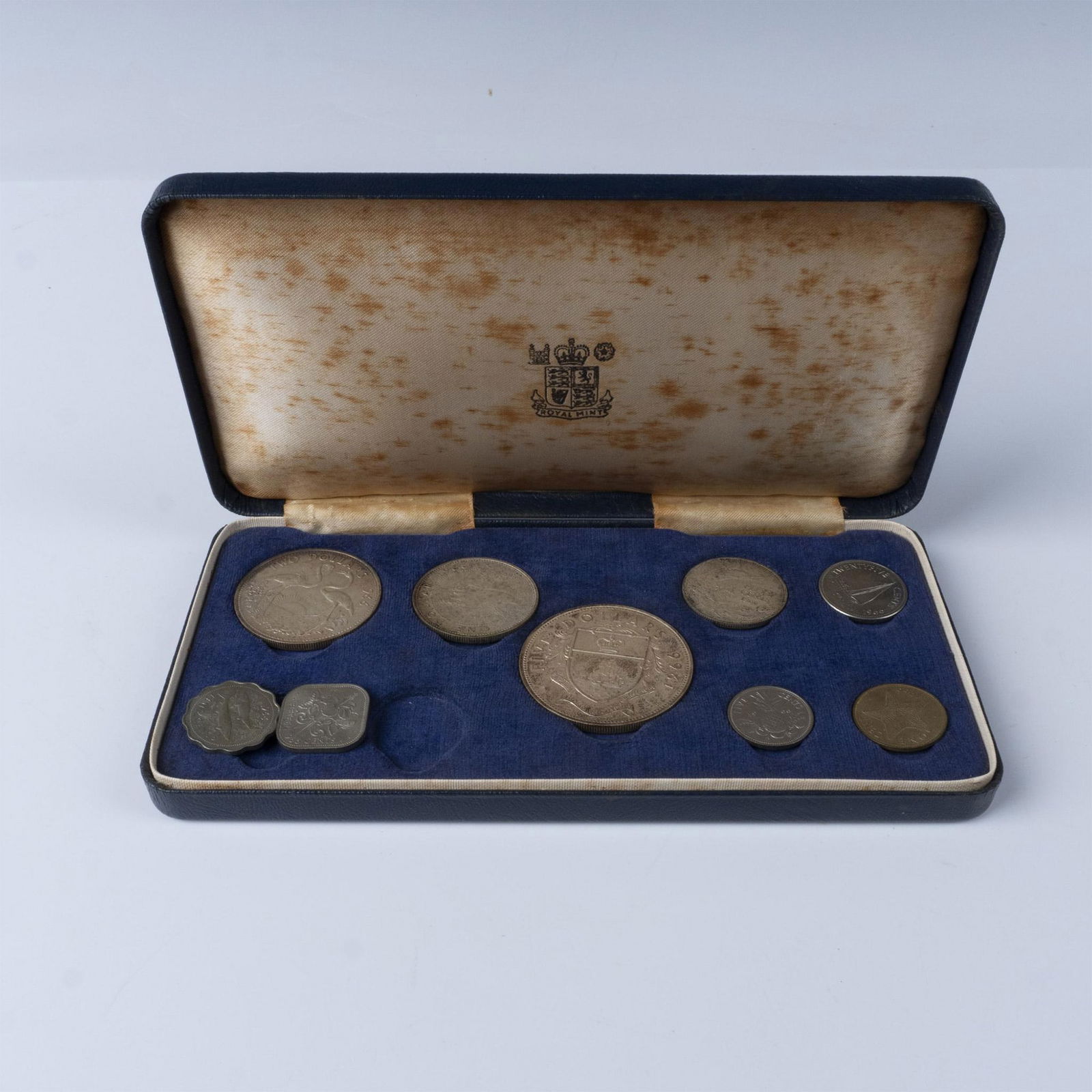 1966 Bahama Islands Coin Set and Case (1 of 5)