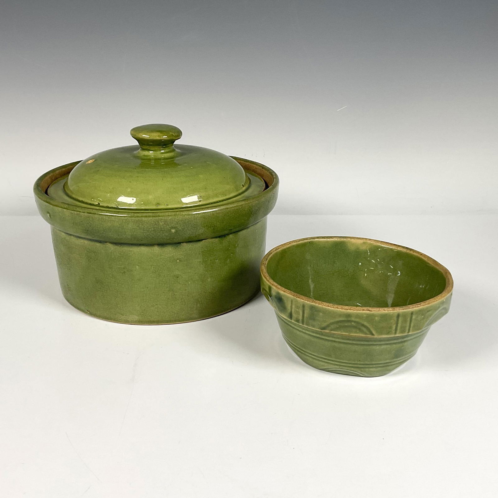 2pc Vintage Green Yellowware Covered Casserole & Mixing Bowl (1 of 3)