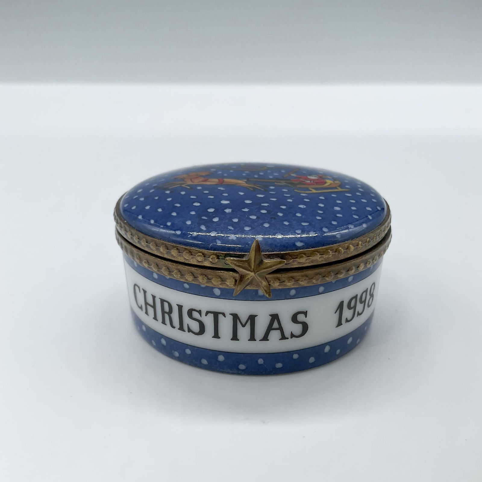 Limoges Porcelain Treasure Box, Christmas 1998 (1 of 4)