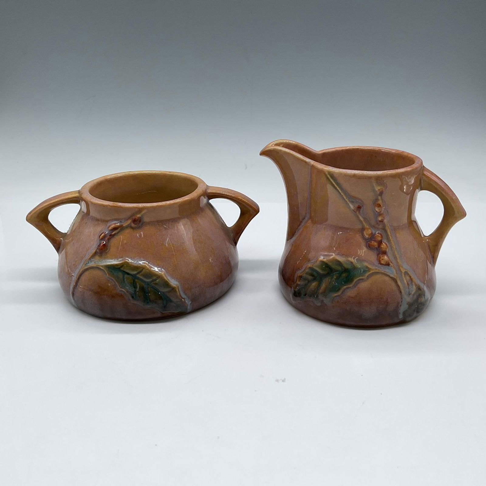 2pc Roseville Pottery Sugar Bowl & Creamer, Laurel (1 of 3)