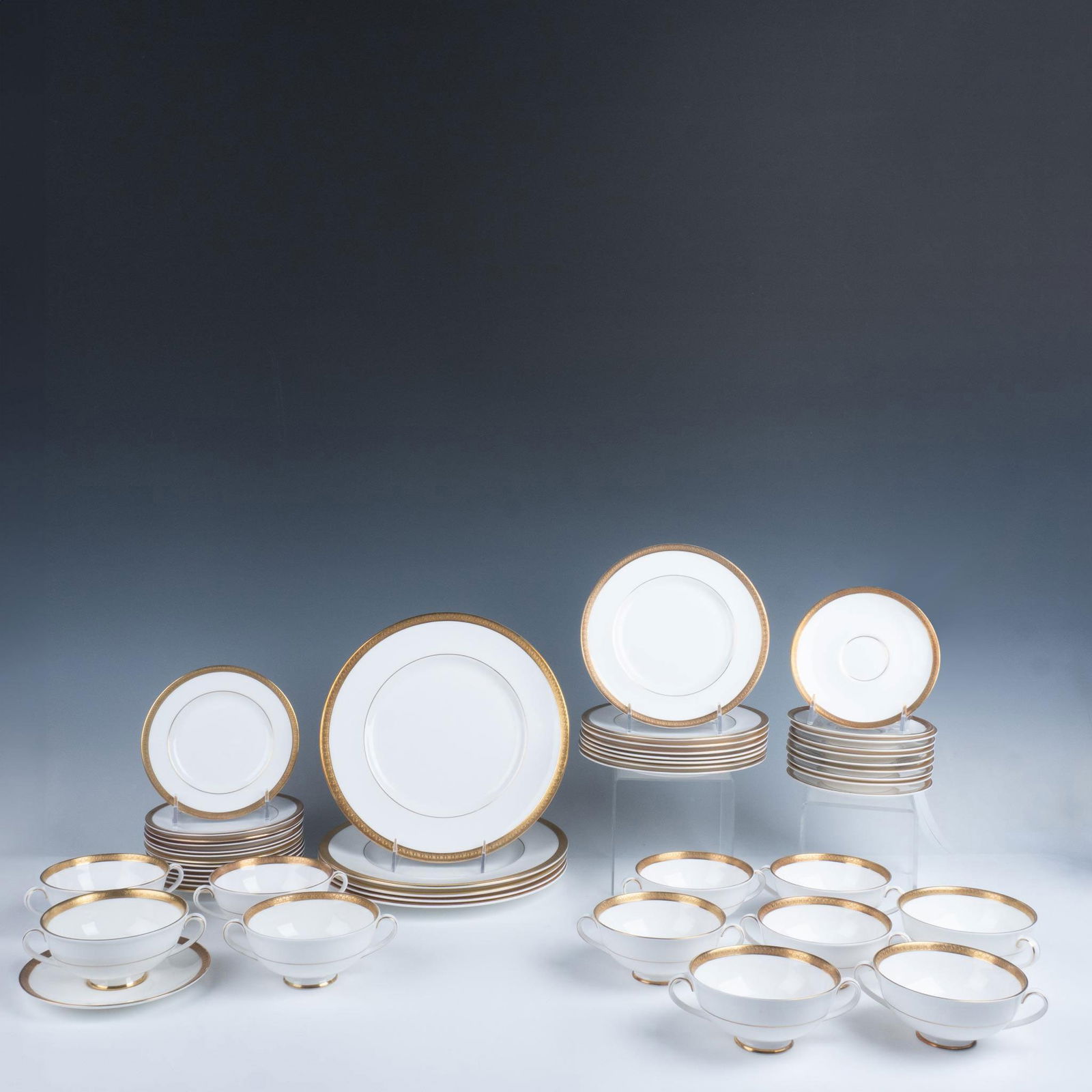 48pc Royal Doulton Gold China Dinner Service Plates & Bowls (1 of 12)