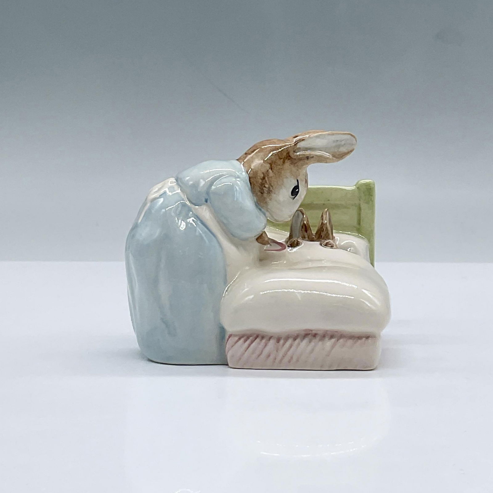 Royal Albert Beatrix Potter Figurine, Peter In Bed (1 of 4)