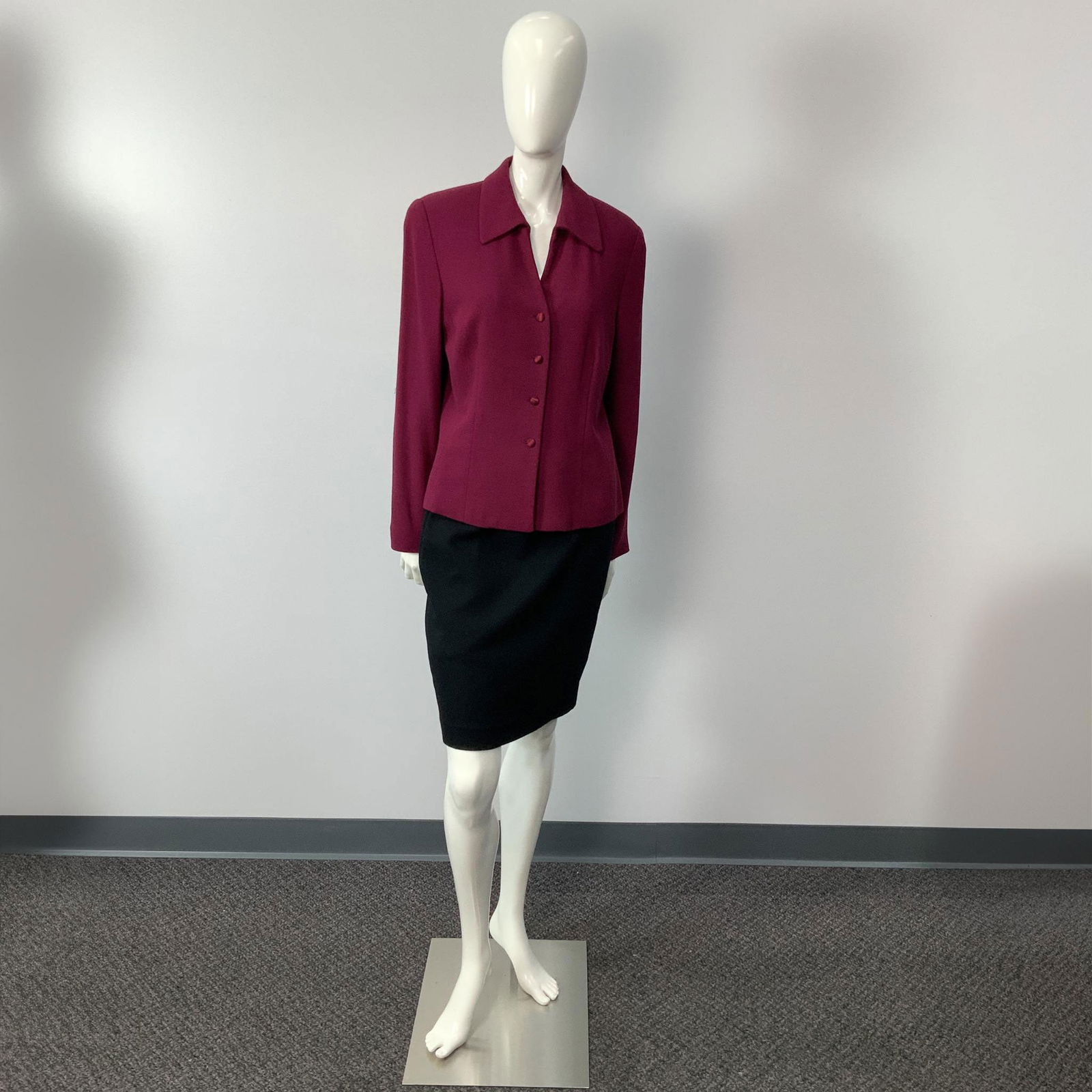 2pc Vintage Gianni Blazer and Skirt Set (1 of 11)