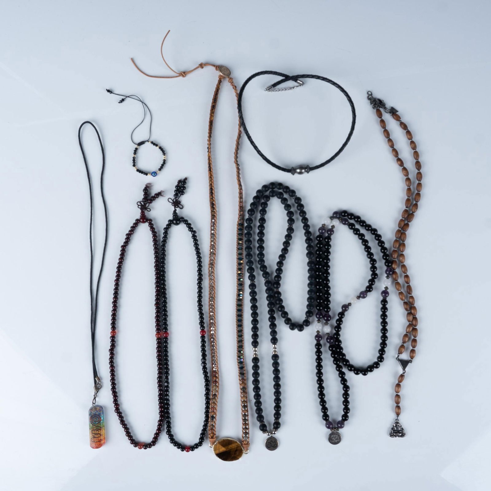 9pc Eclectic Jewelry Grouping, Necklaces, Bracelets (1 of 4)