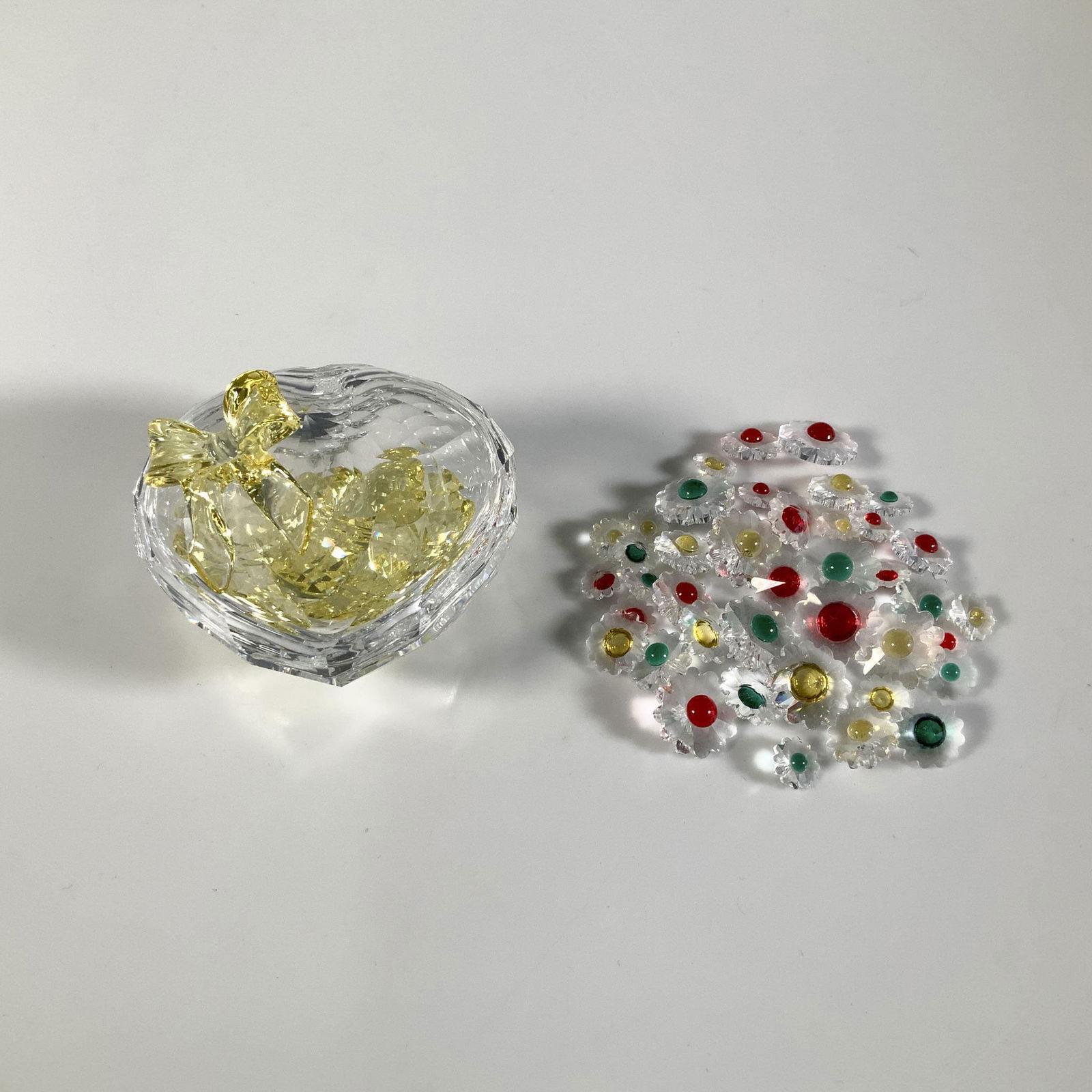 2pc Swarovski Crystal Gifts, Heart Jewel Box & Marguerites (1 of 4)