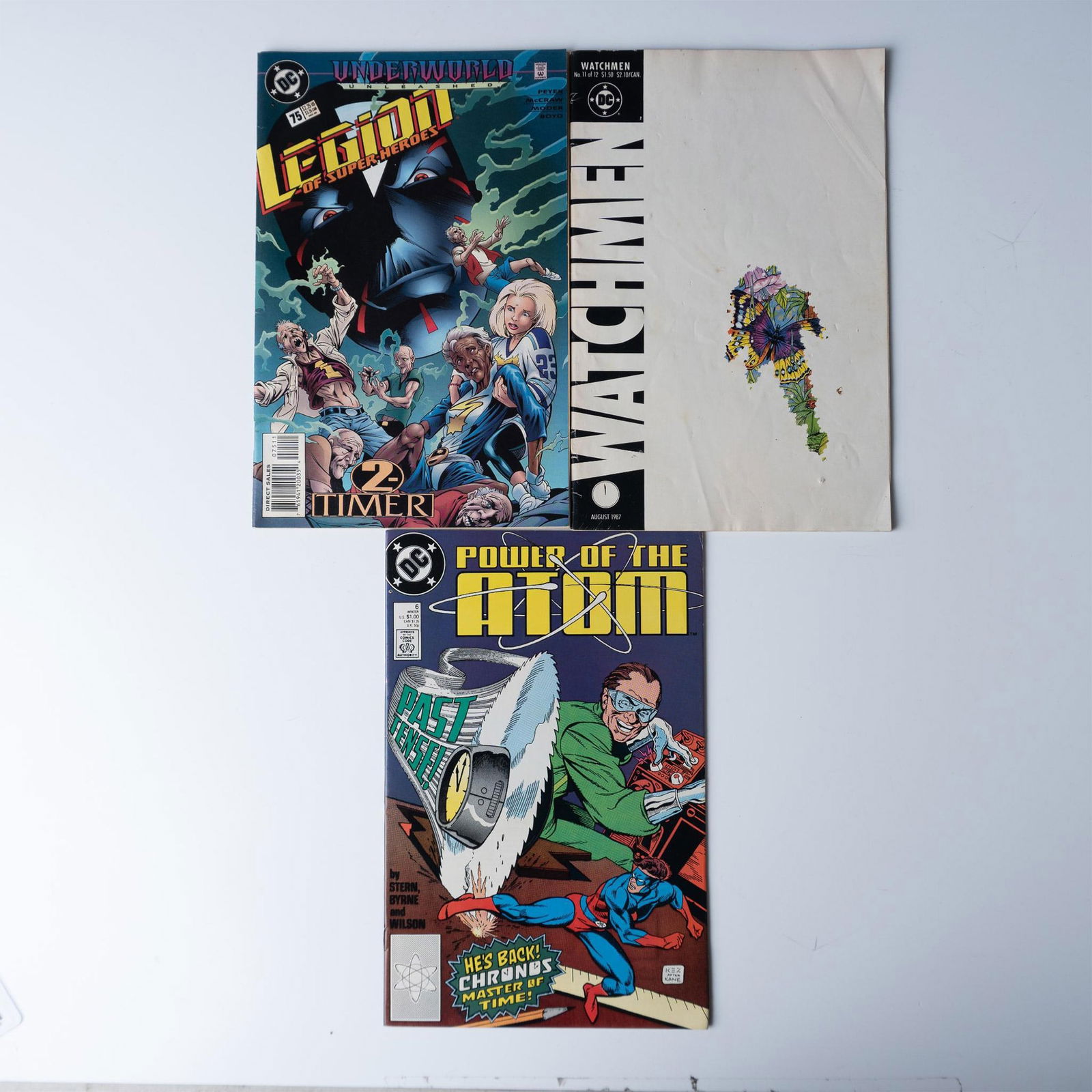 Set of 3 DC Comic Books, including Watchmen (1 of 2)