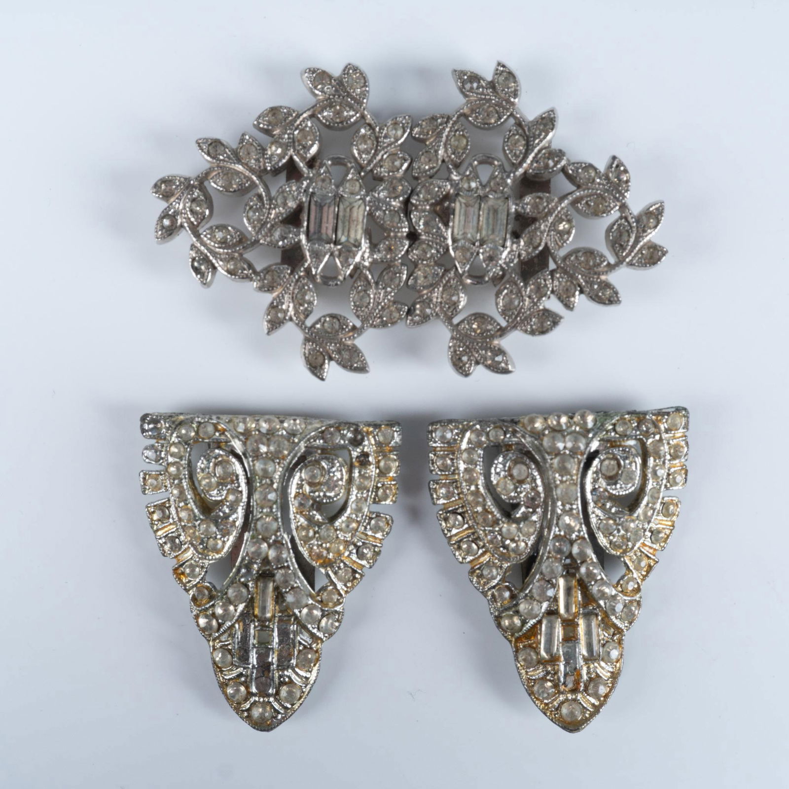 4pc Sweater Pins and Buckle (1 of 2)