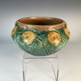 Roseville Pottery Sunflower Bowl, Model 192-4