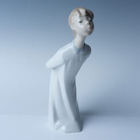 Lladro Porcelain Figurine, Boy Kissing 1004869, with Box