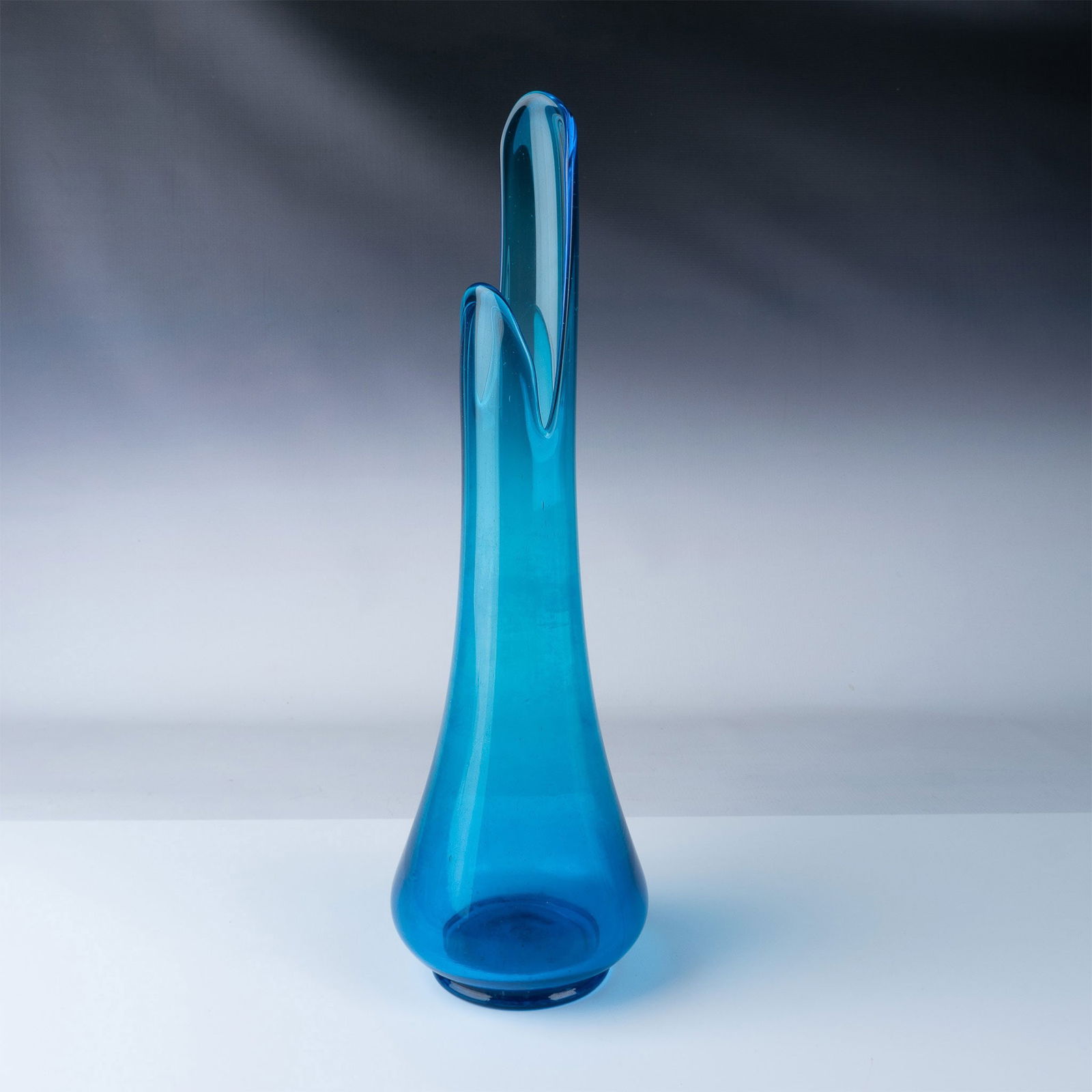 Art Glass Tundra Blue Glass Vase (1 of 4)