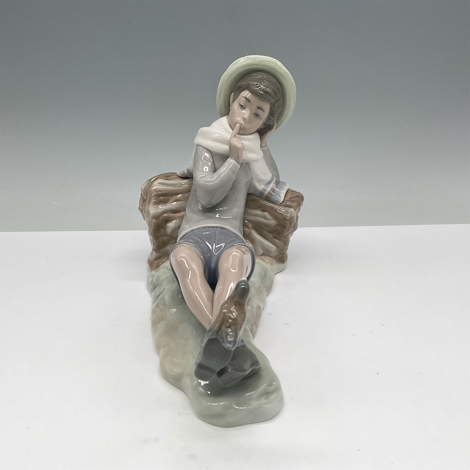 Lladro Porcelain Figurine, Shepherd w/Bird 01004730 (1 of 3)