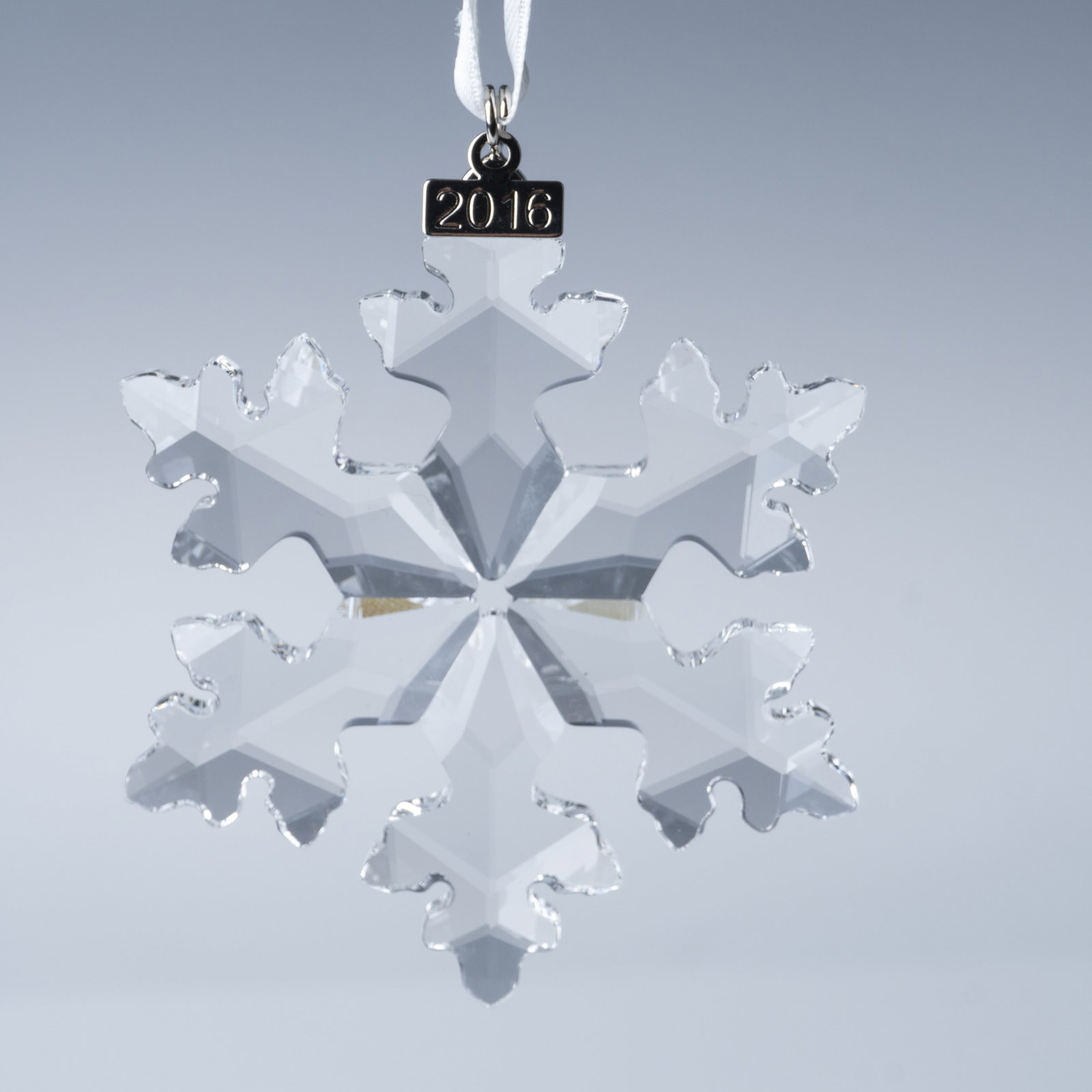 Swarovski Annual Edition 2016 Christmas Ornament Snowflake (1 of 3)