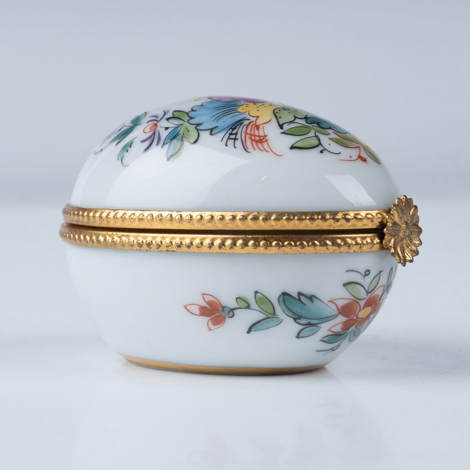Limoges France Porcelain Hinged Trinket Box - Floral (1 of 5)