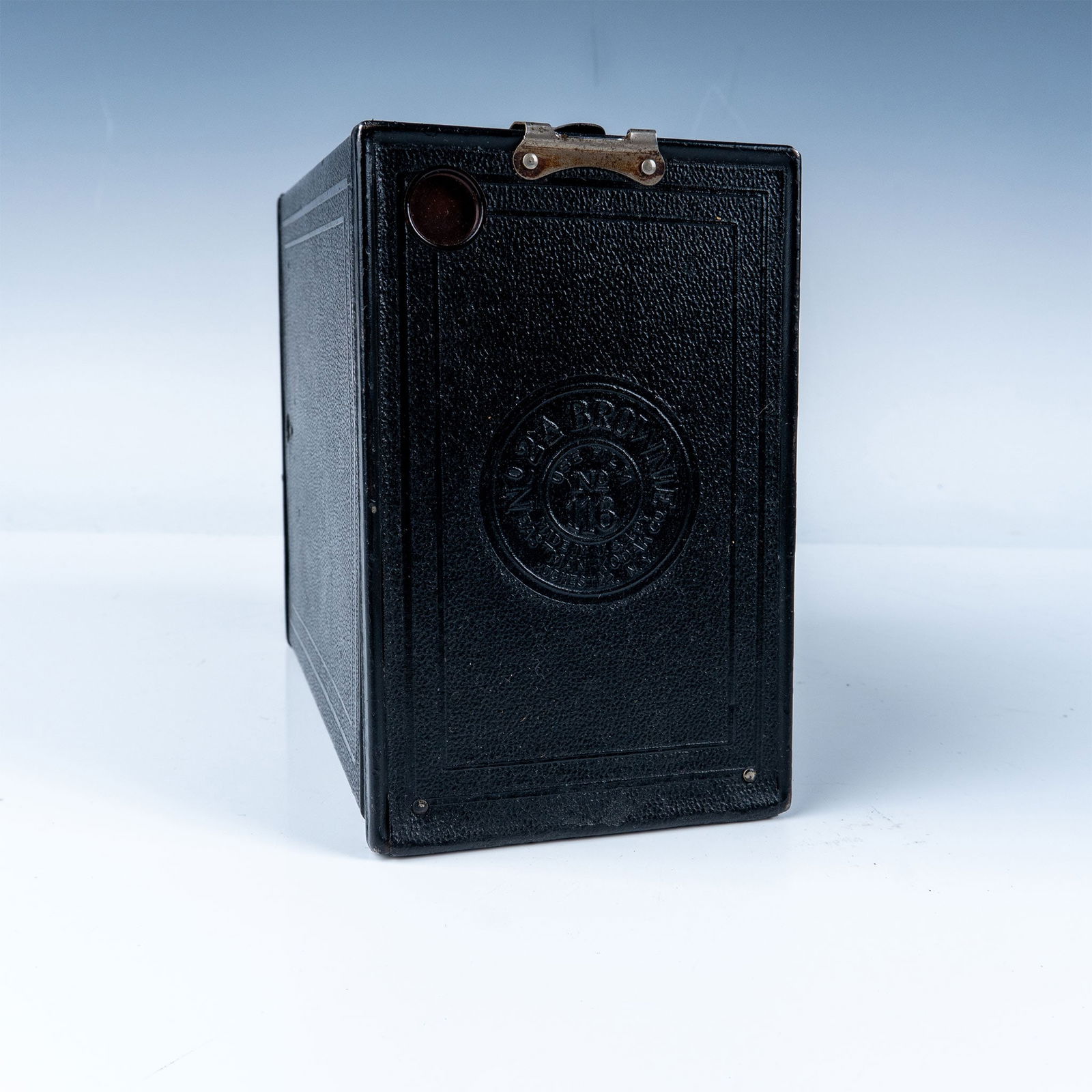 Eastman Kodak No. 2A Hawk-Eye Box Camera (1 of 7)