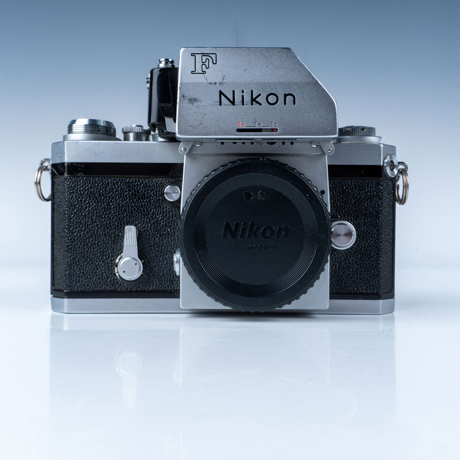 Nikon F 35mm SLR Photomic Finder Film Camera (1 of 6)
