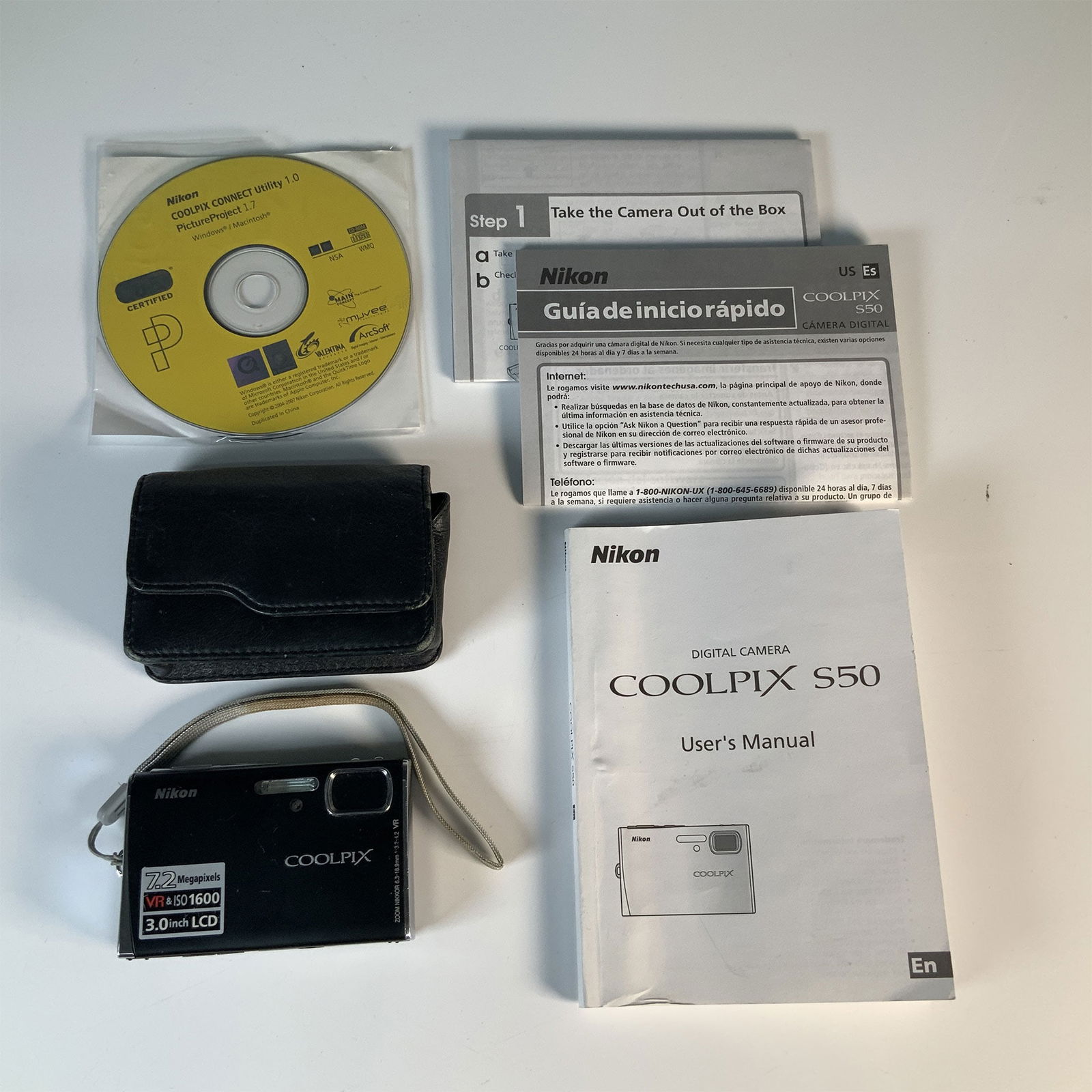 Nikon Coolpix S550 Digital Camera, 7.2 Megapixels (1 of 3)