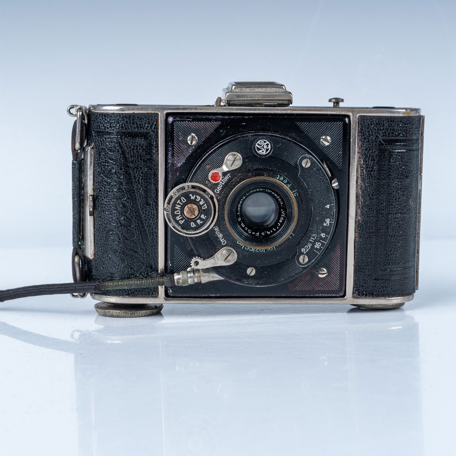 Zeiss Ikon Icarette Folding Camera (1 of 5)