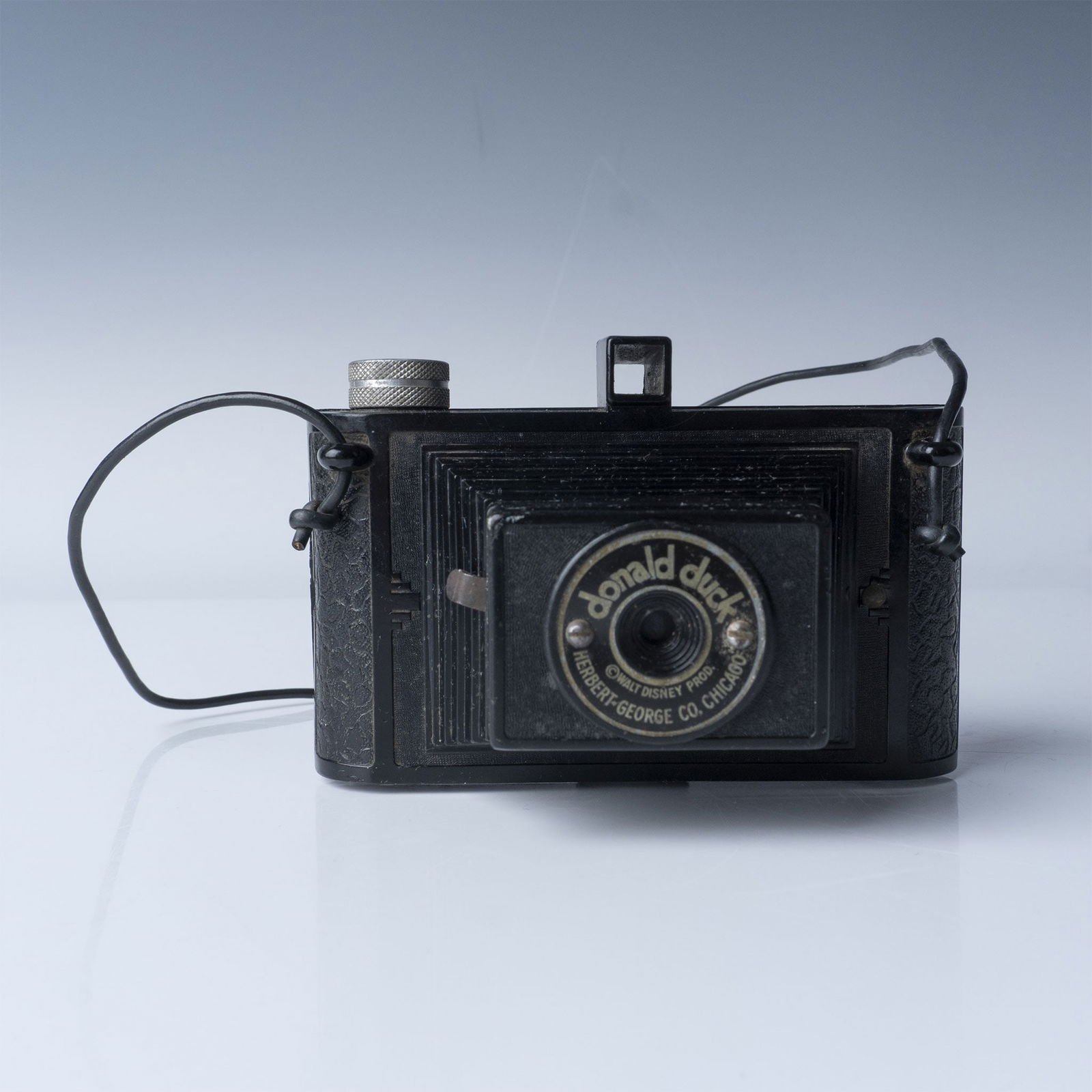 Vintage 1940s Herbert George Donald Duck Camera (1 of 5)