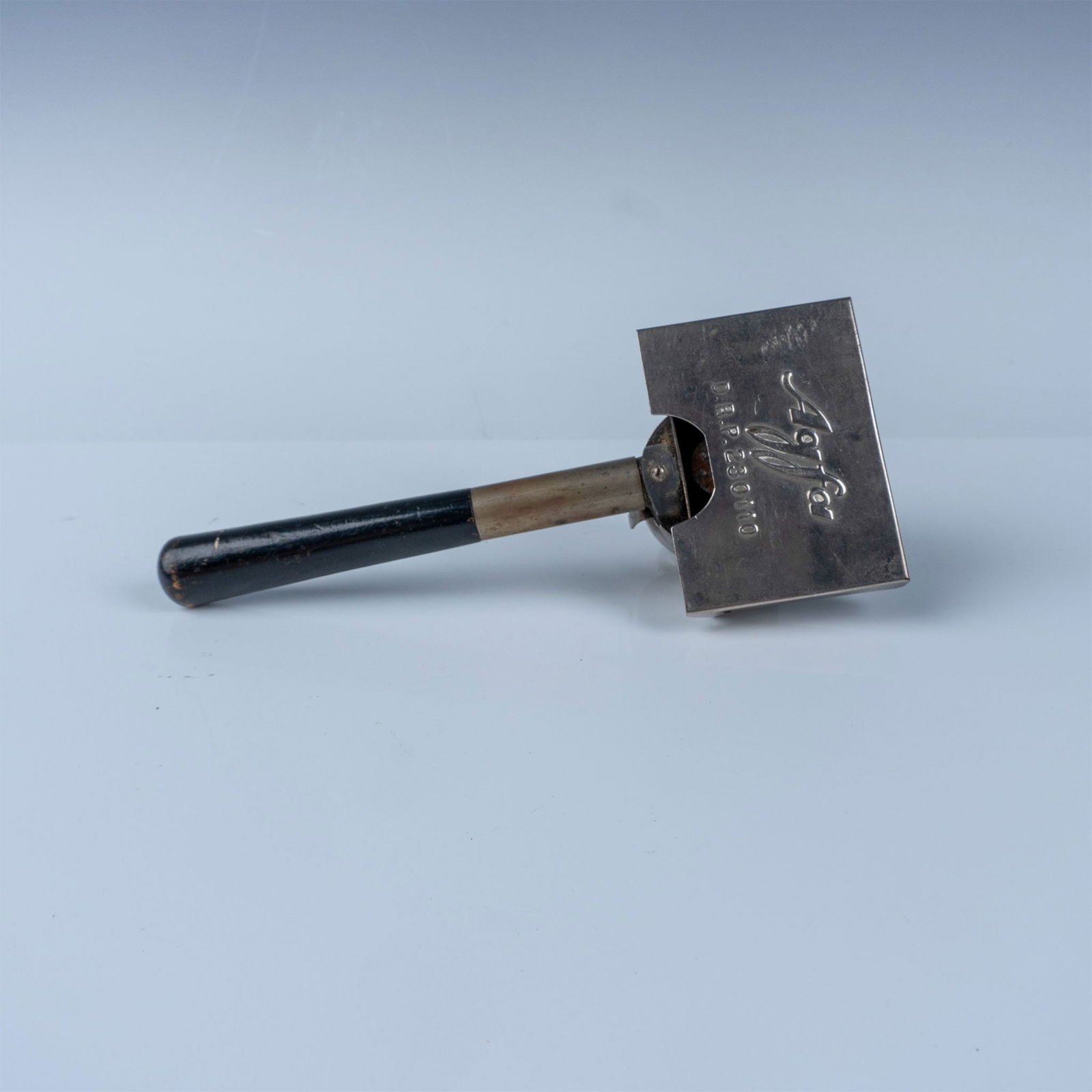 Vintage Agfa Magnesium Powder Flash Device (1 of 4)