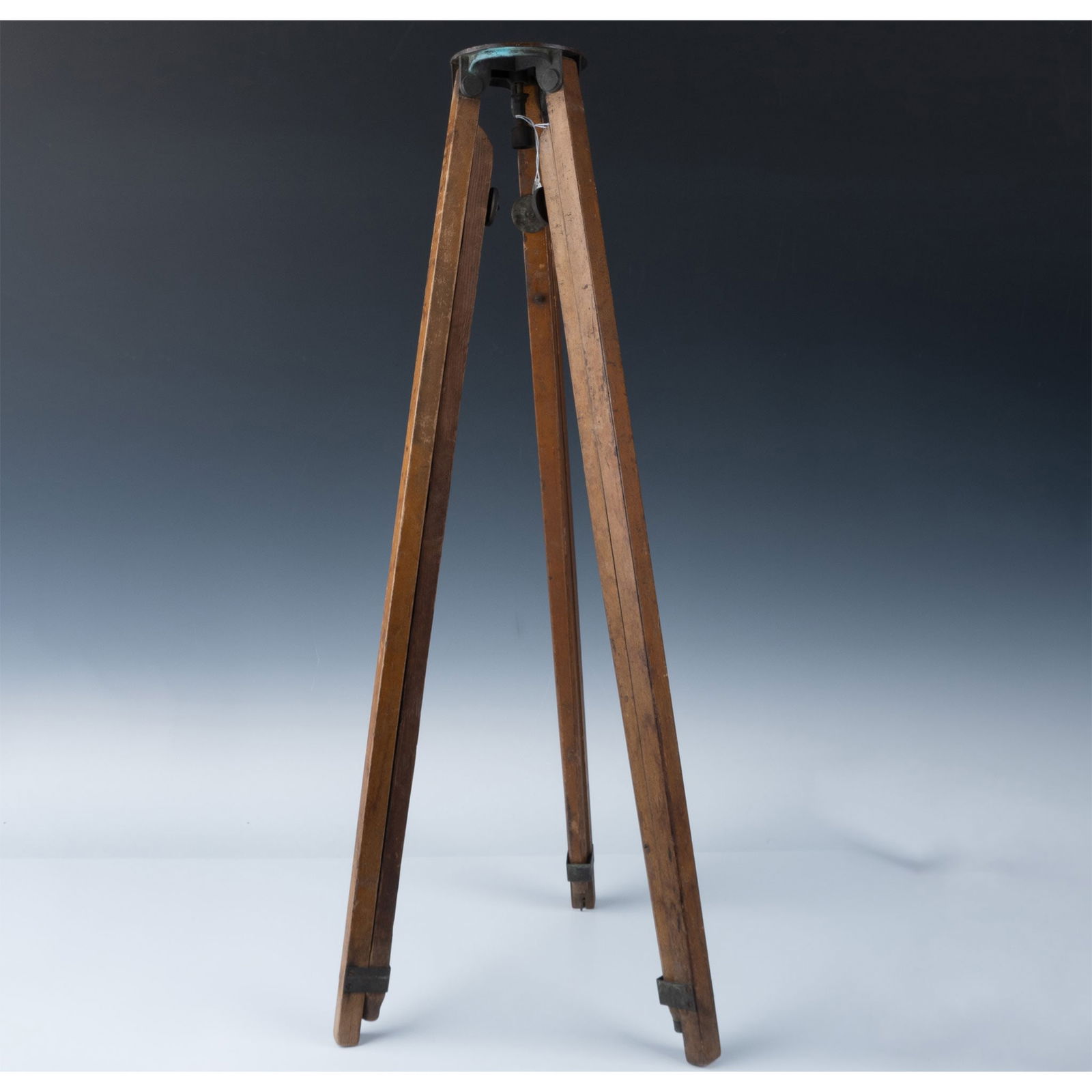 American Optical Co. Camera Tripod by Schuylkill (1 of 6)