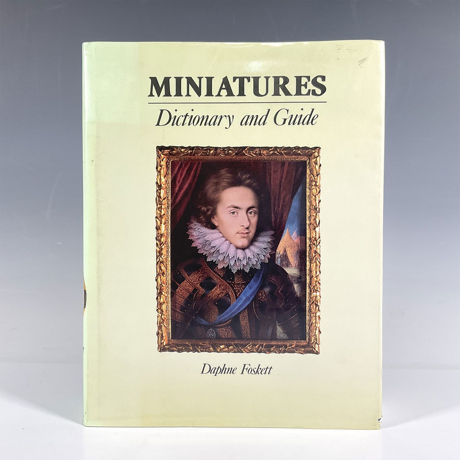 Daphne Foskett Hardcover Book, Miniatures Dictionary + Guide (1 of 2)