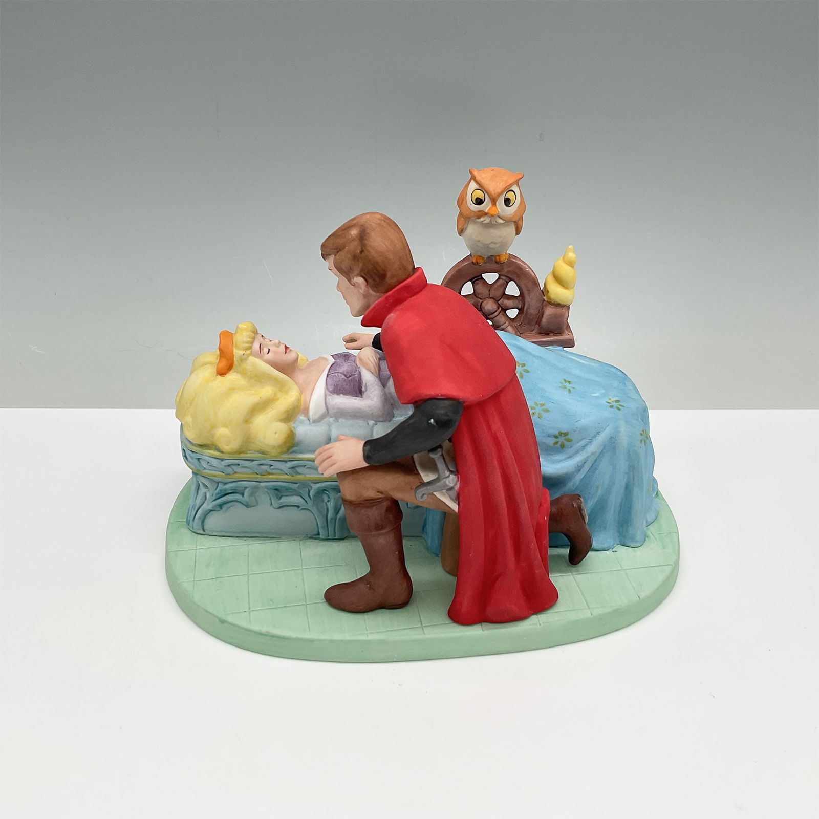 Disney Collection Magic Memories, Sleeping Beauty Figurine (1 of 4)