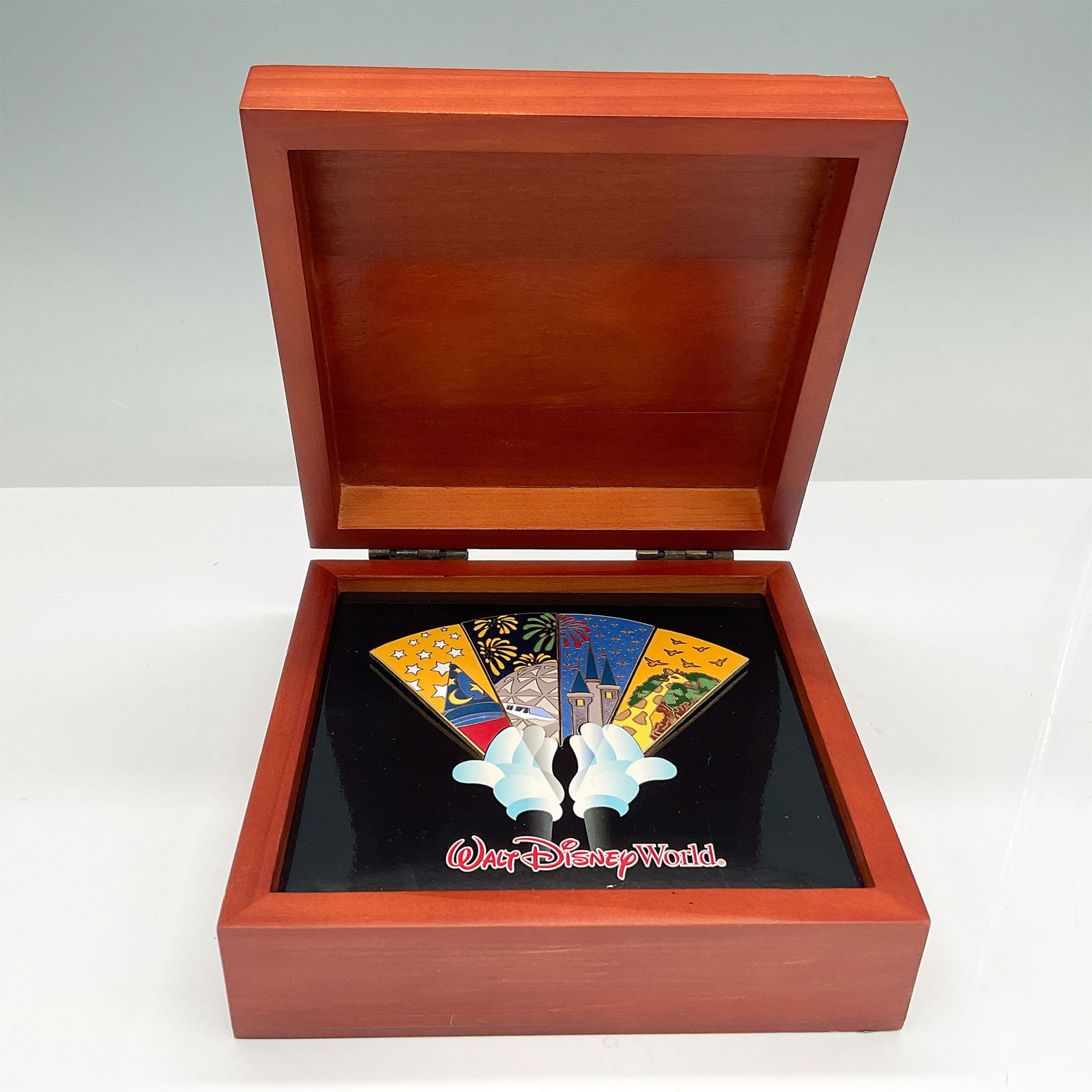 Disney World Wooden Collectible Box with Four Parks Pin Set (1 of 4)