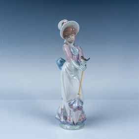 Garden Song 1007618 - Lladro Porcelain Figurine