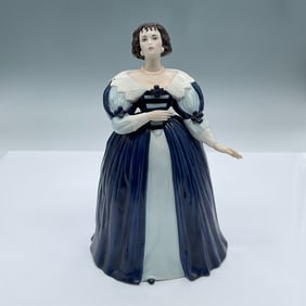 Franklin Mint Porcelain Figurine, Henrietta