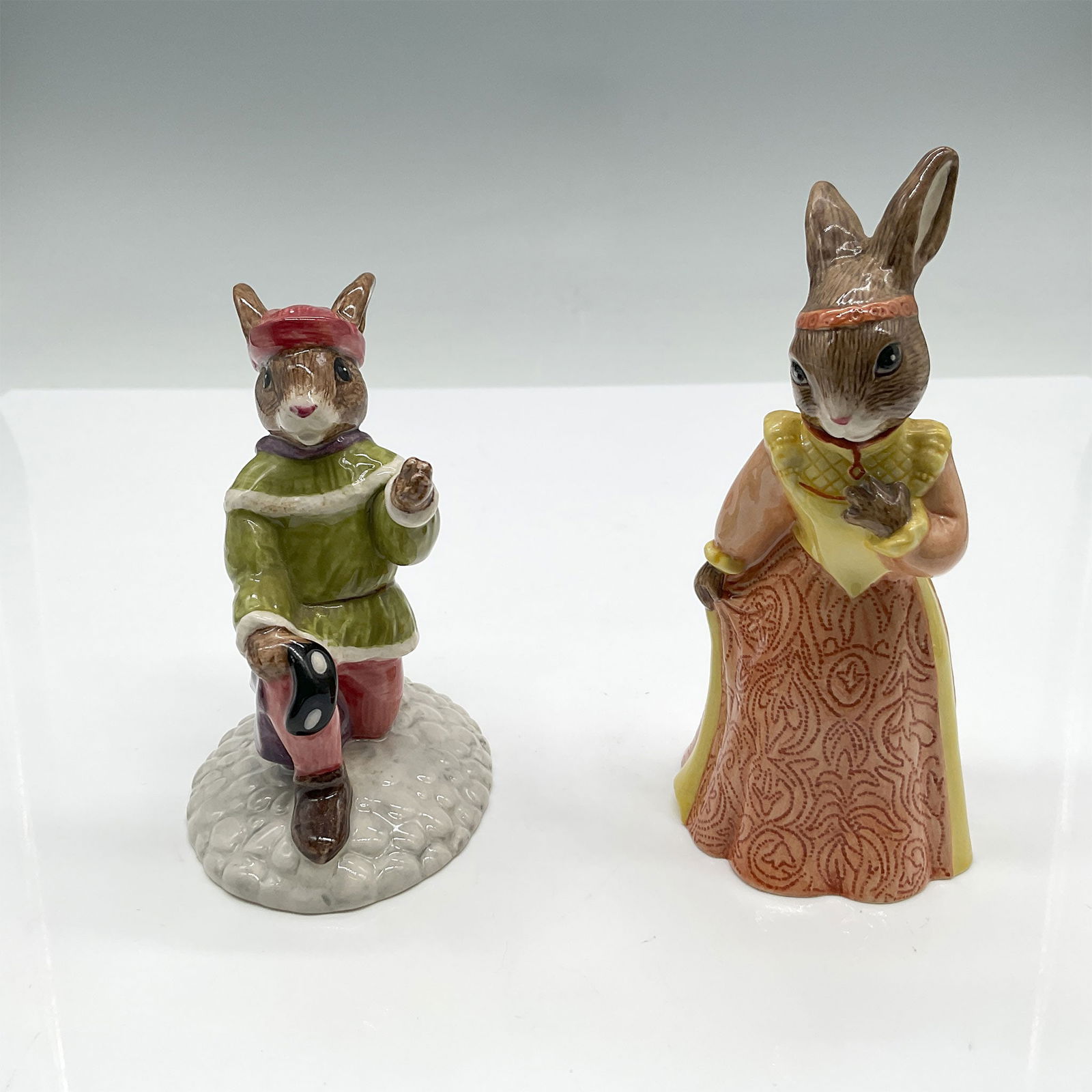 2pc Royal Doulton Bunnykins Romeo and Juliet Figurines (1 of 3)