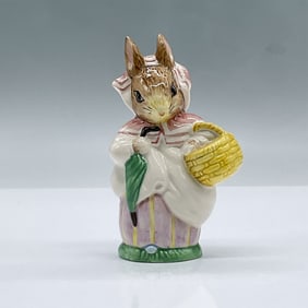 Royal Albert Beatrix Potter Figurine, Mrs Rabbit