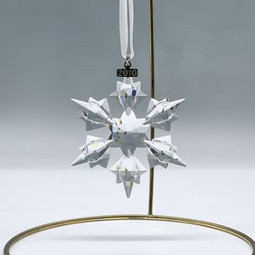 Swarovski Crystal Figurine, 2010 Christmas Ornament