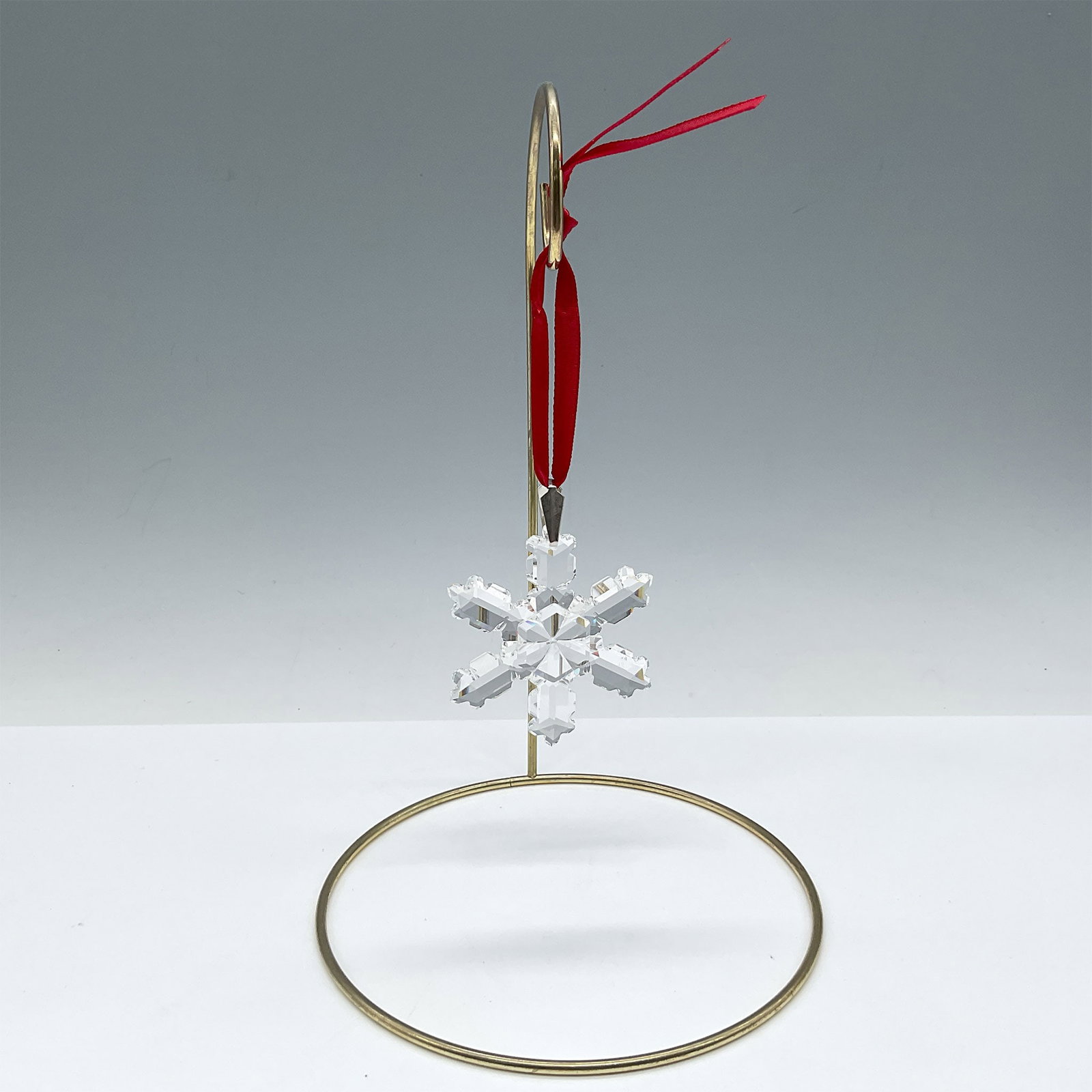 Swarovski Crystal Holiday Snowflake Ornament 1992 (1 of 3)