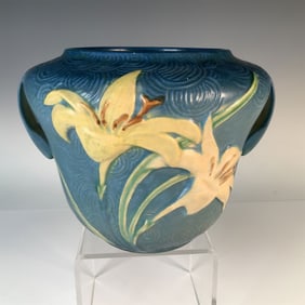 Roseville Pottery Zephyr Lily Pattern Double Handle Vase