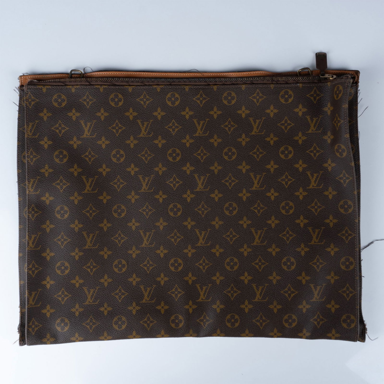 Louis Vuitton Monogram Portfolio Pouch (1 of 6)
