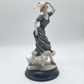 Giuseppe Armani Porcelain Figurine, Lady with Dogs