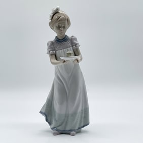 Lladro Porcelain Figurine, Happy Birthday 01005429