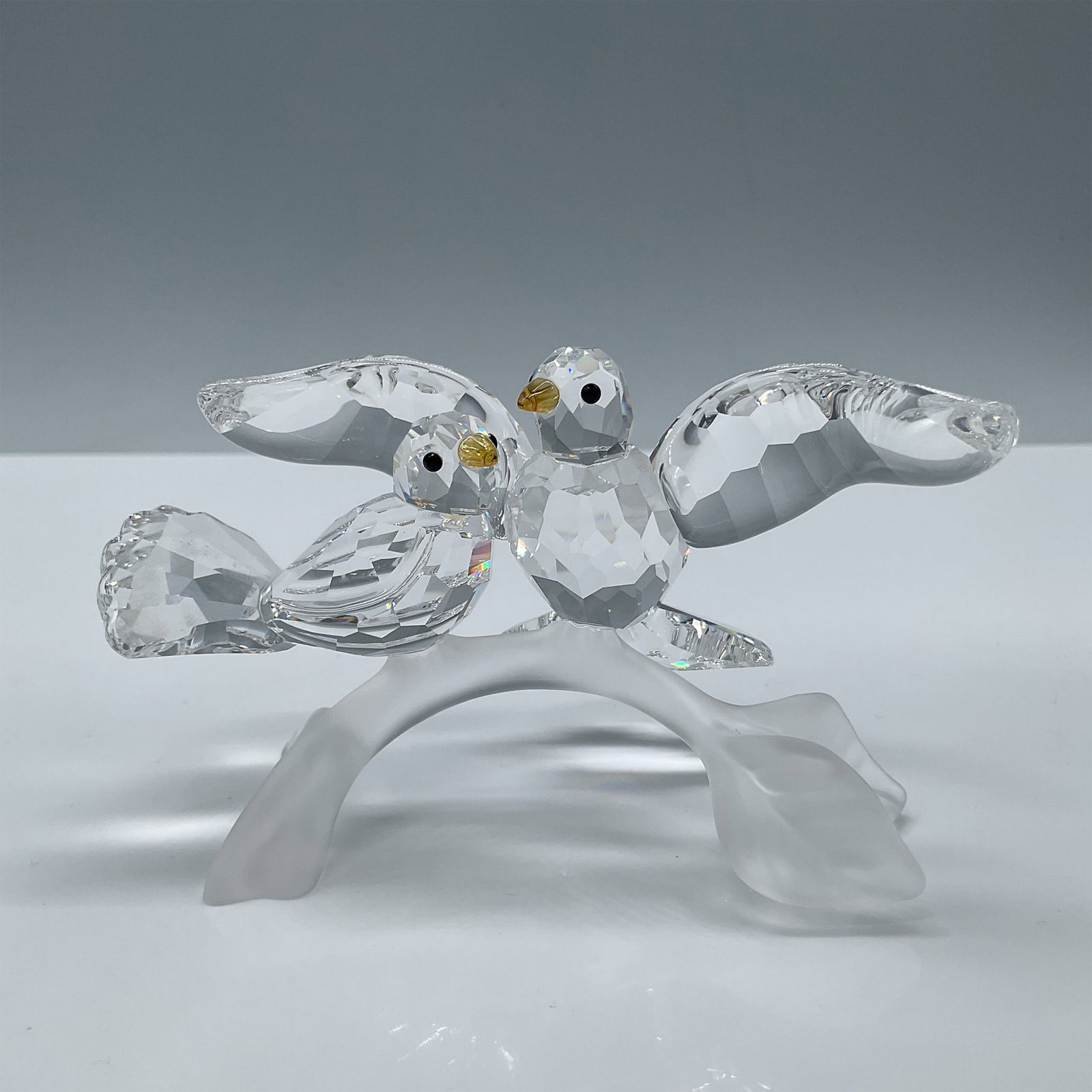 Swarovski Crystal Figurine, Turtledoves (1 of 4)