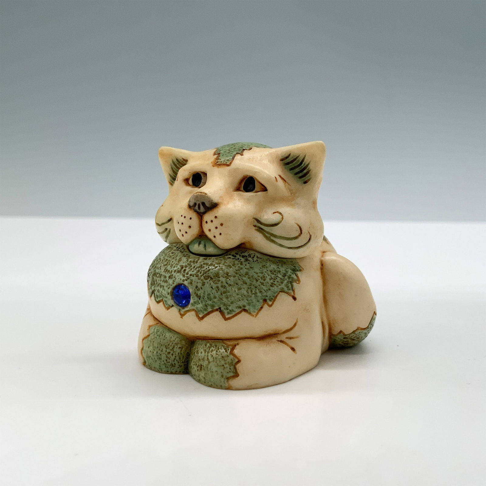 Pot Belly's Treasure Box, Sapphire, 2002 (1 of 5)