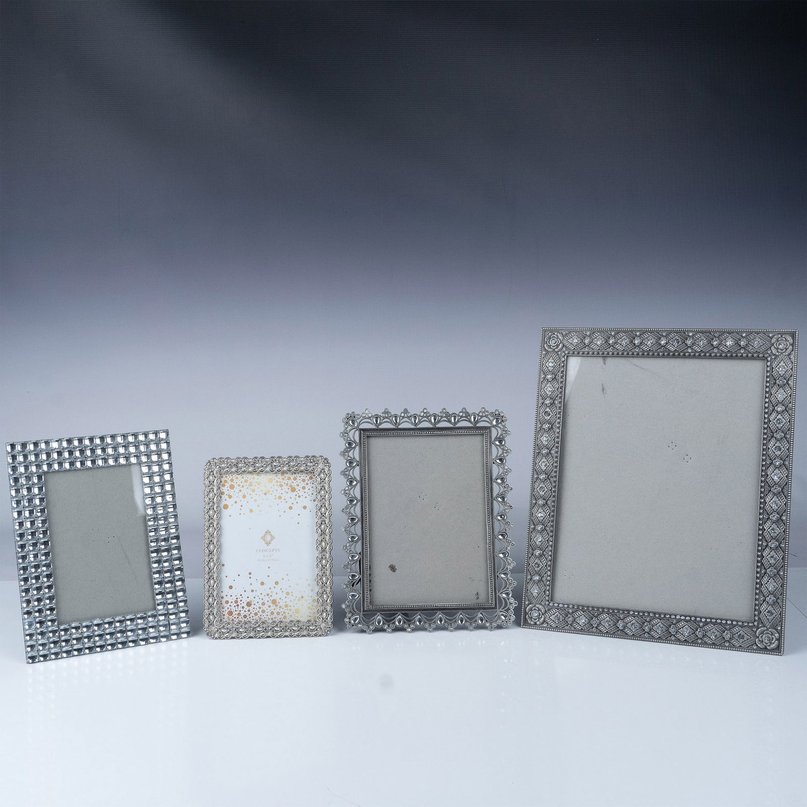 4pc Decorative Picture Frames (1 of 6)