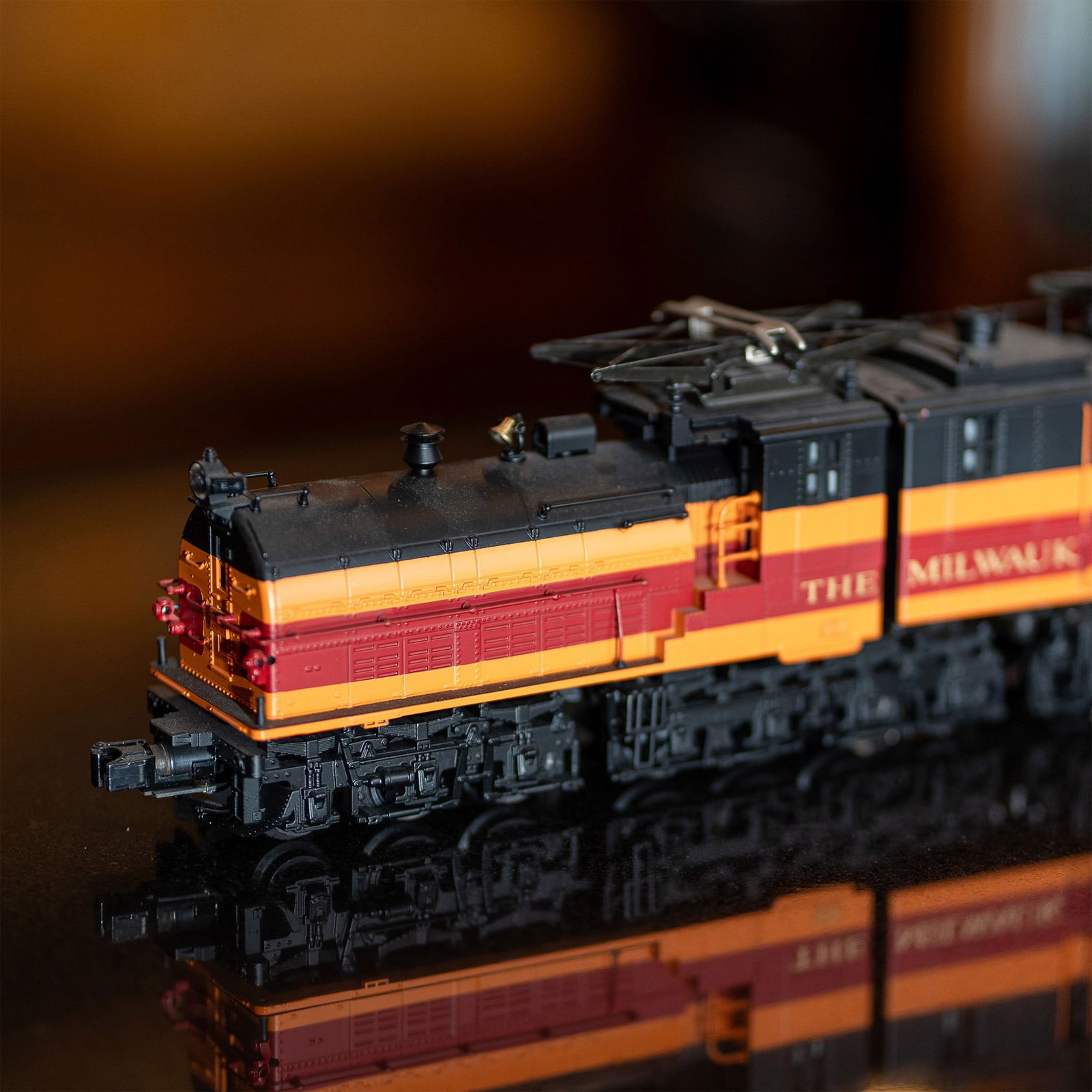 MTH Electric Trains Milwaukee Road Electric Locomotive (1 of 8)