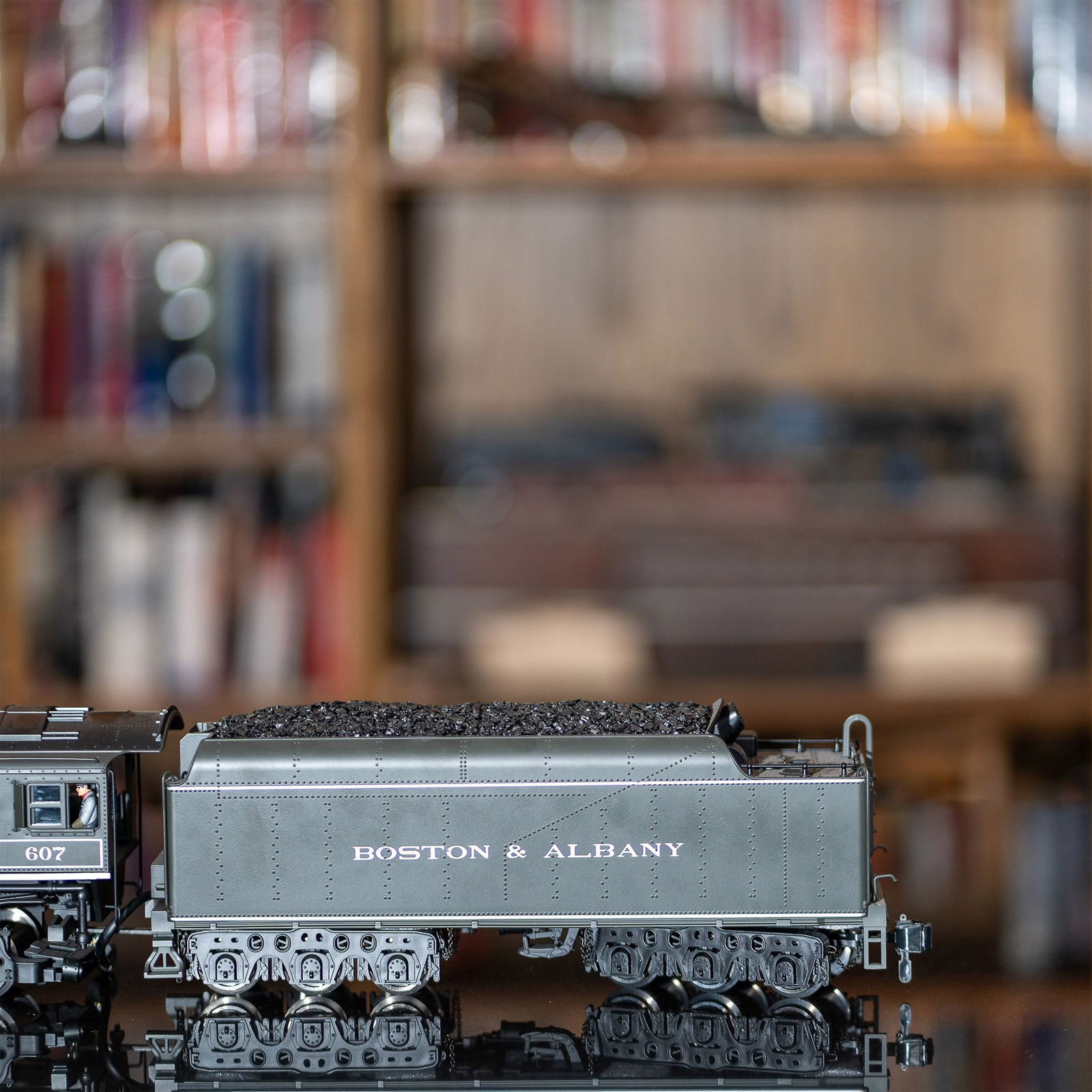 MTH RailKing One-Gauge Boston & Albany Hudson Steam Engine (1 of 10)