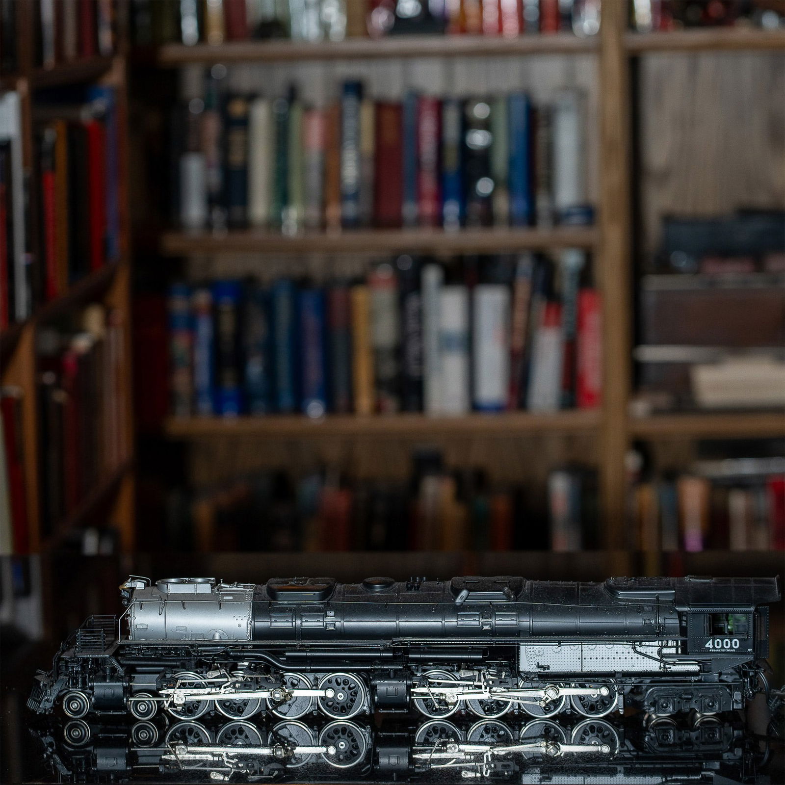 Union Pacific Big Boy Steam Engine by MTH: Presenting an MTH Electric Trains Union Pacific 4-8-8-4 Big Boy Steam Engine, a highly detailed model featuring Proto-Sound 2.0 and Digital Command System capabilities. This model is a faithful repres