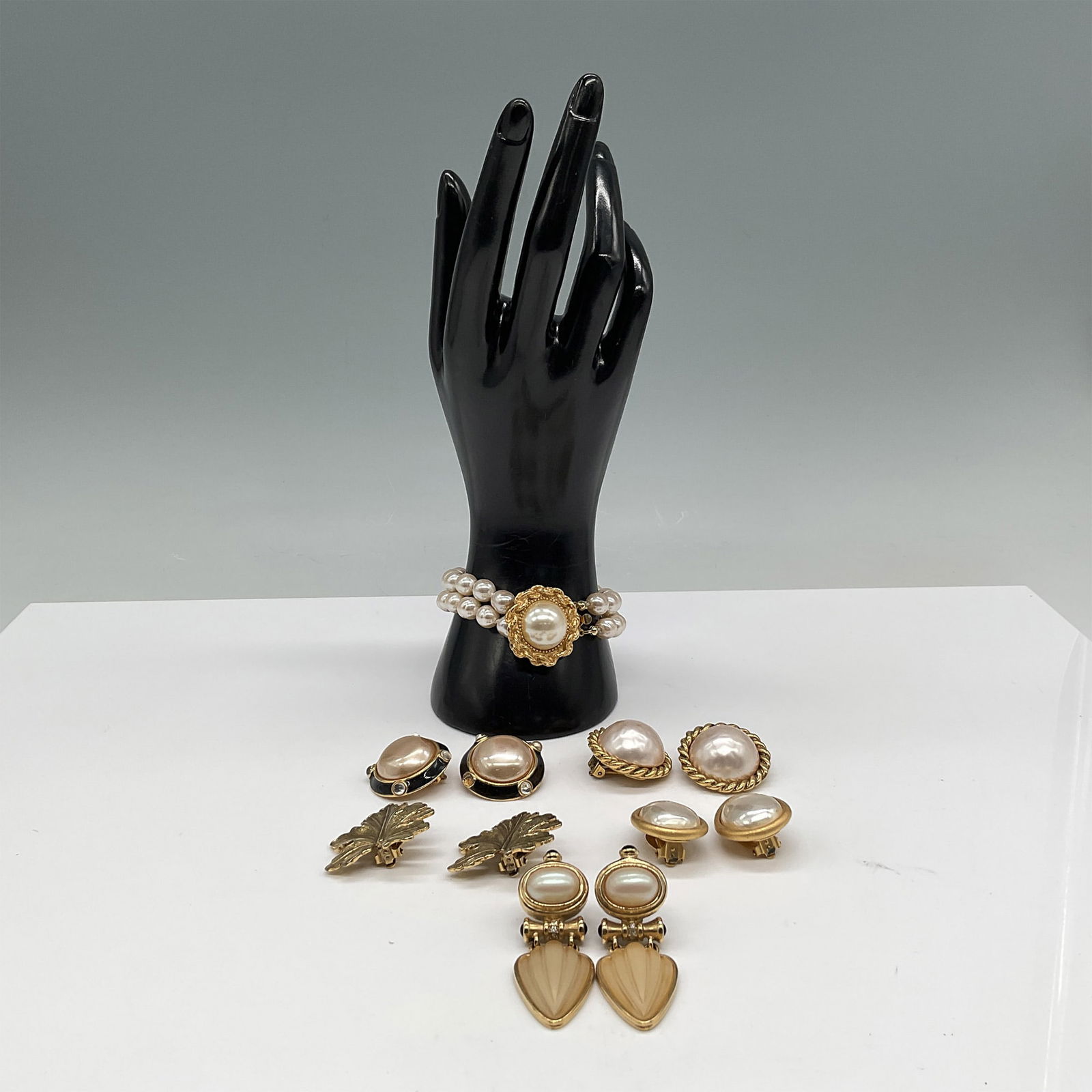 6pc Carolee Pearl and Gold-Tone Jewelry (1 of 3)